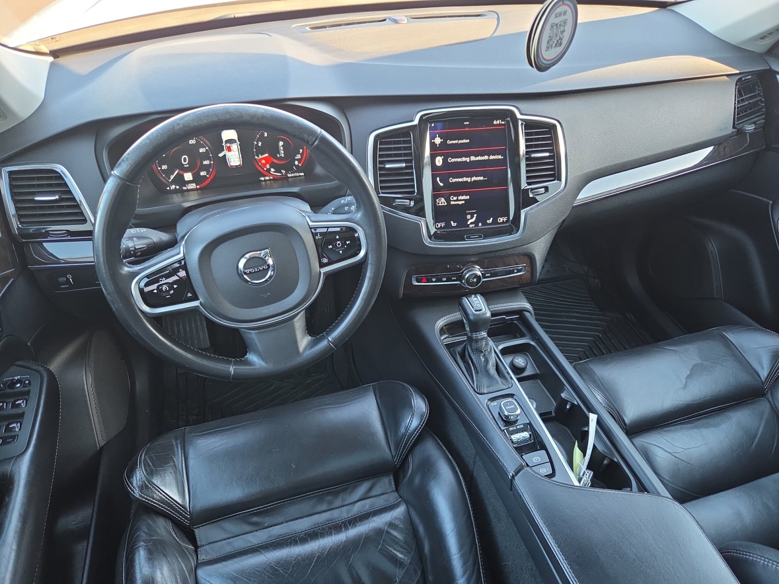 2017 Volvo XC90 Momentum photo 4