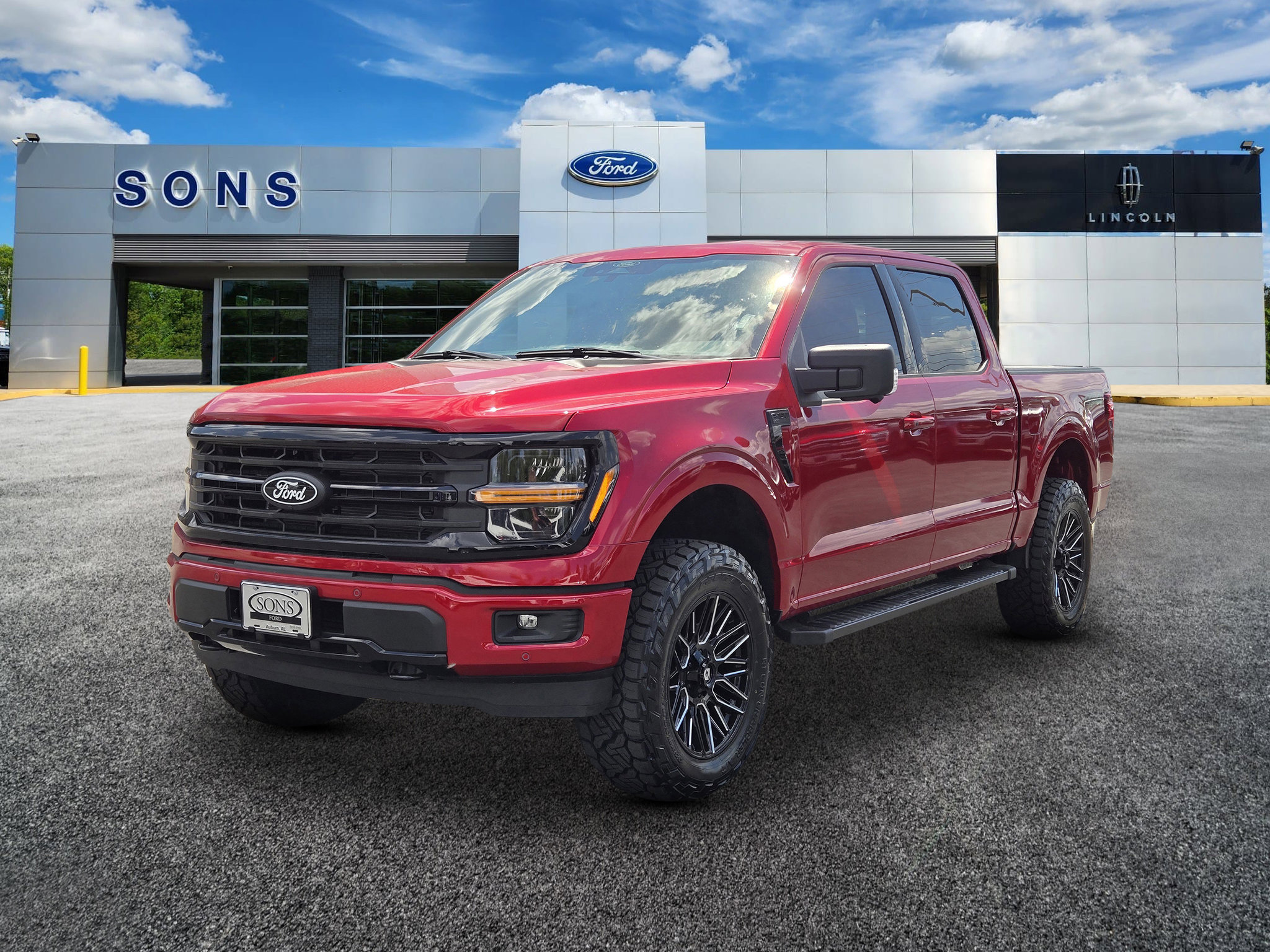 2025 Ford F-150 XLT's photo