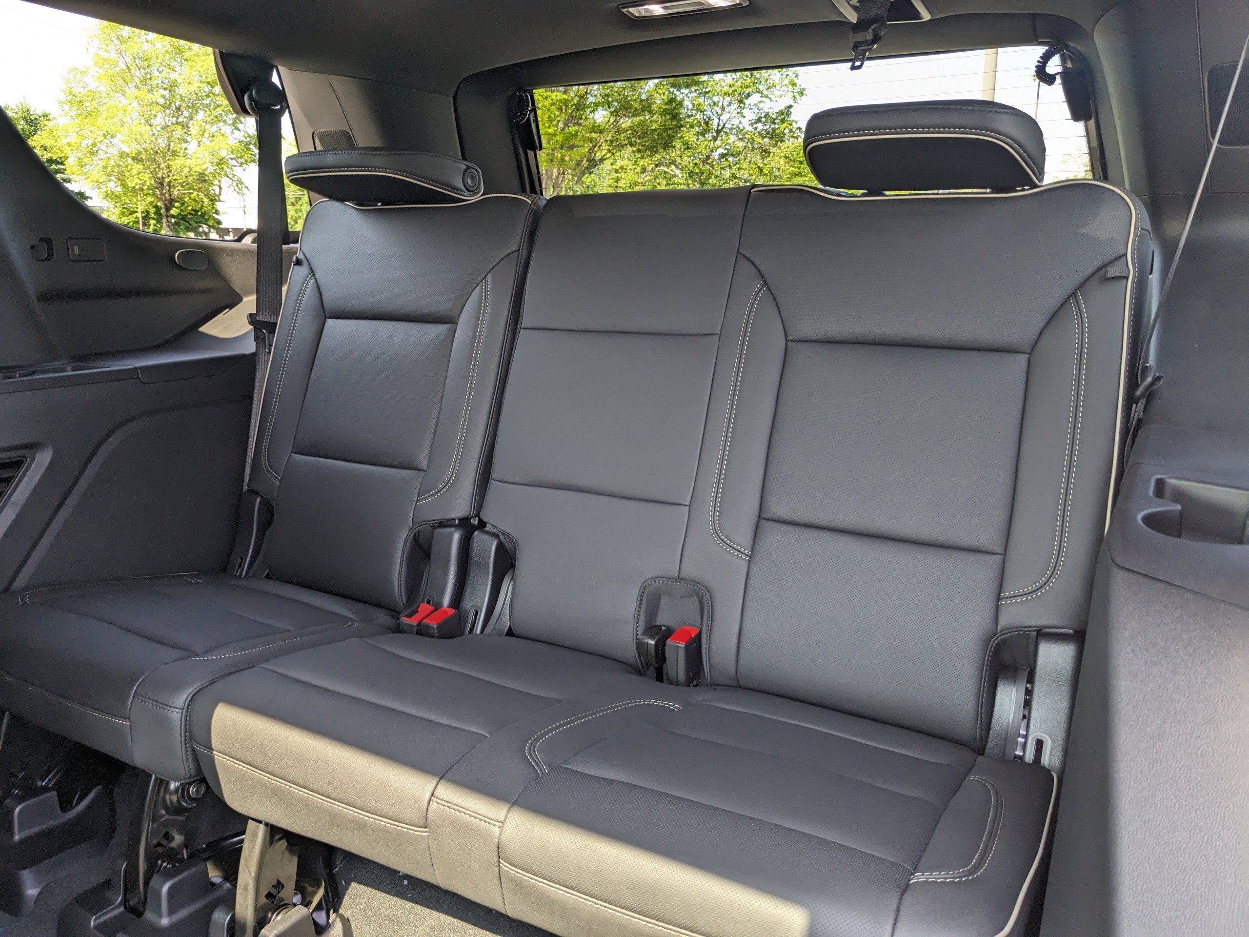2025 Chevrolet Tahoe Premier photo 14