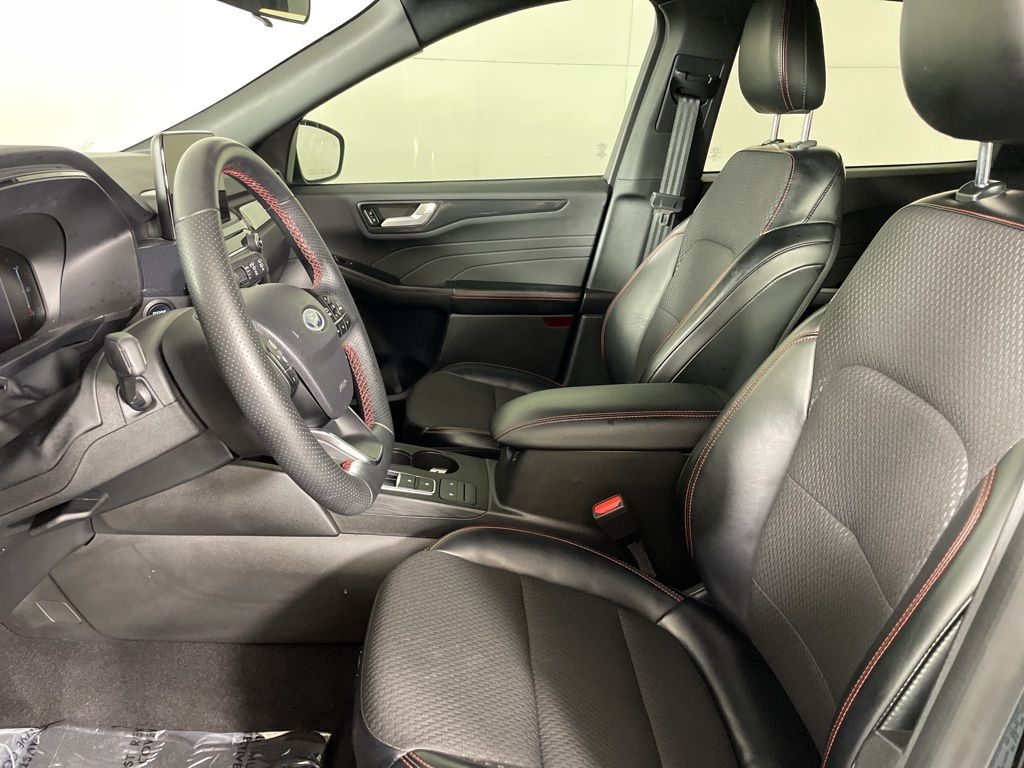 2024 Ford Escape ST-Line photo 22