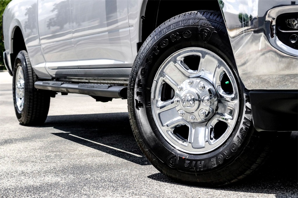 2026 Ram 2500 Tradesman photo 2