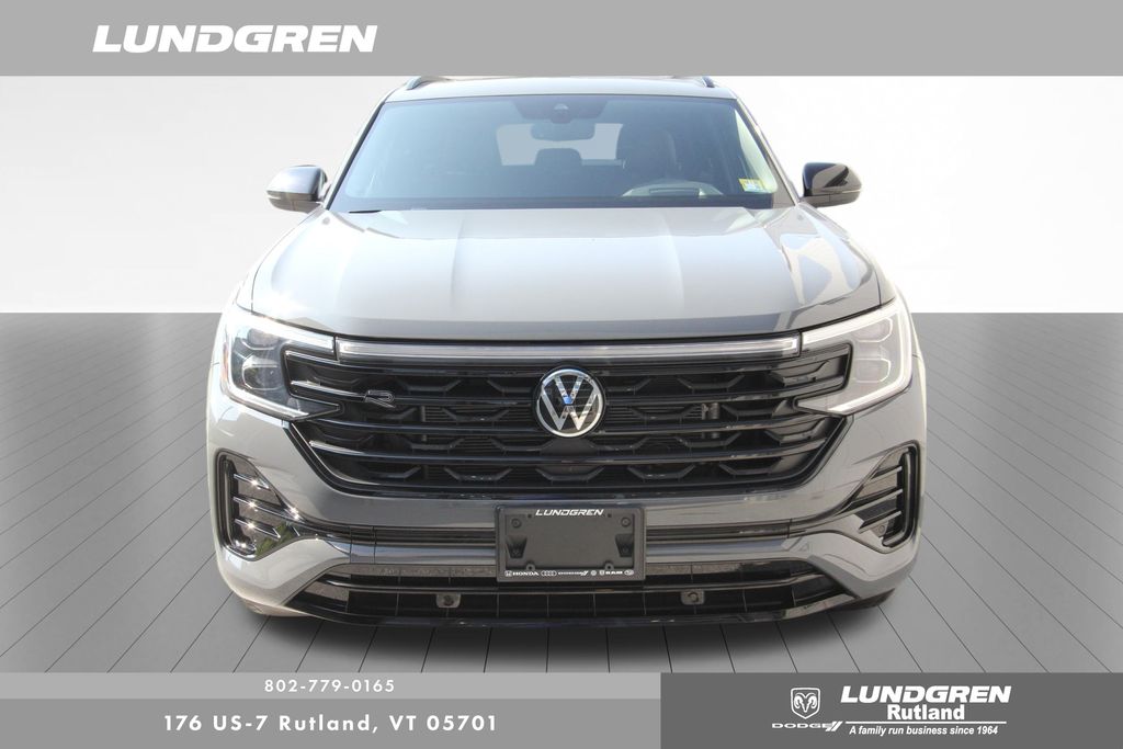 2025 Volkswagen Atlas Cross Sport SEL R-Line photo 30