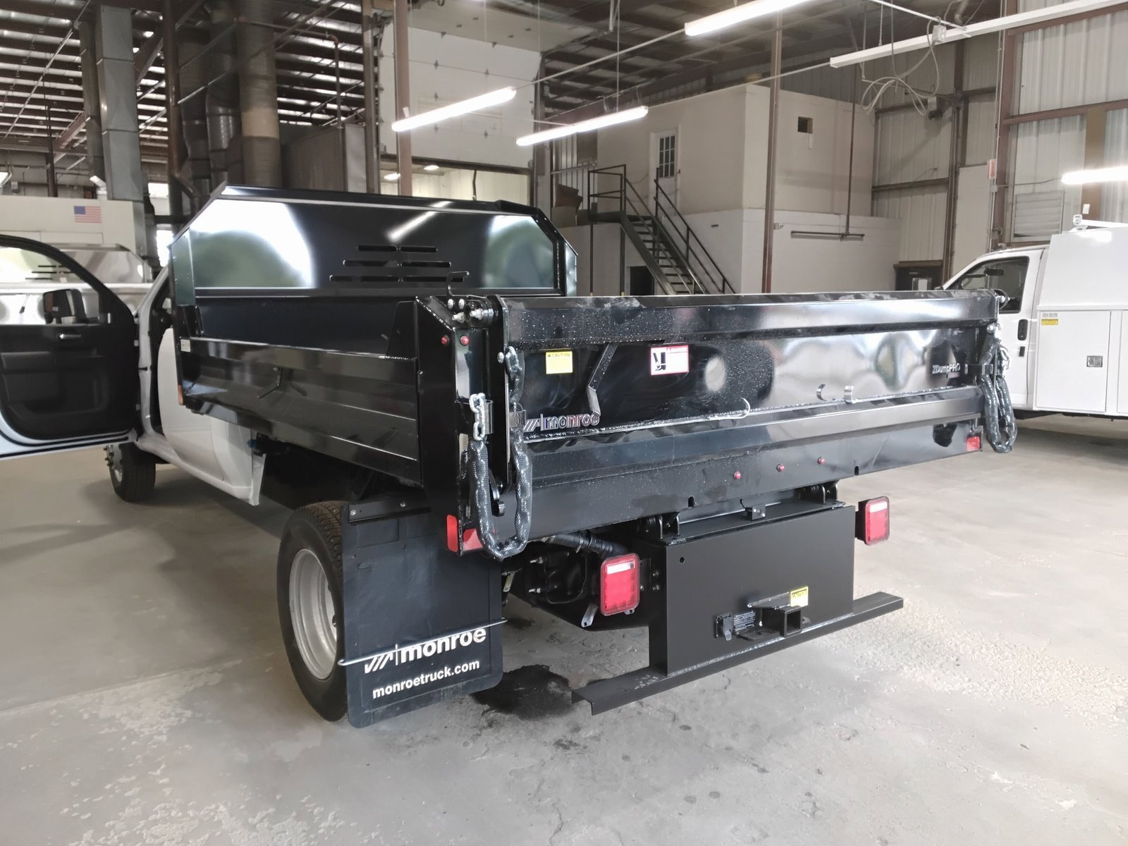 2025 Chevrolet Silverado 3500HD Work Truck photo 2