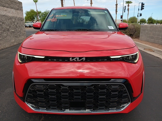 2023 Kia Soul GT-Line photo 2