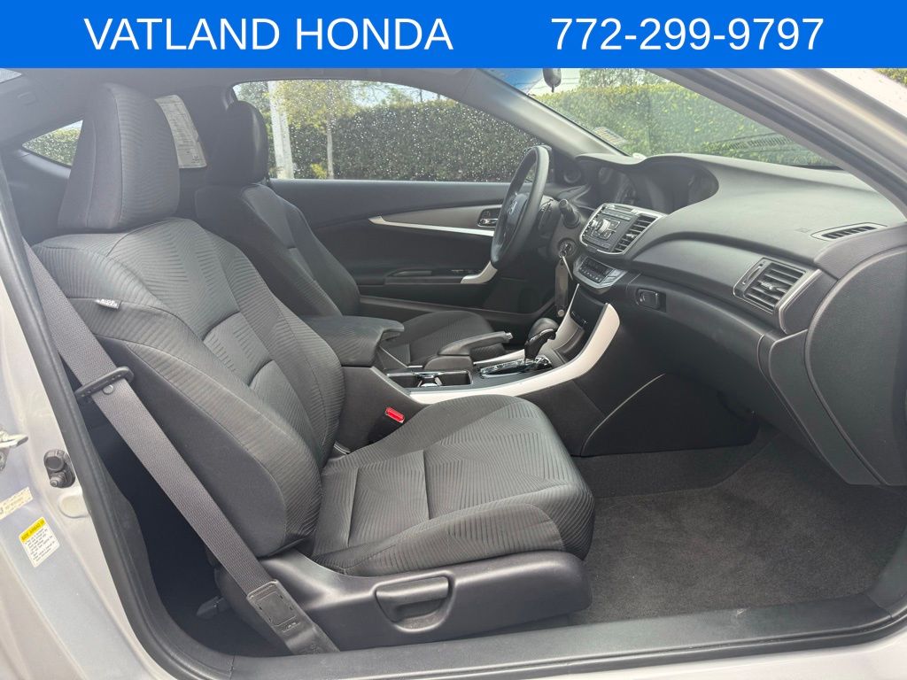2014 Honda Accord photo 33