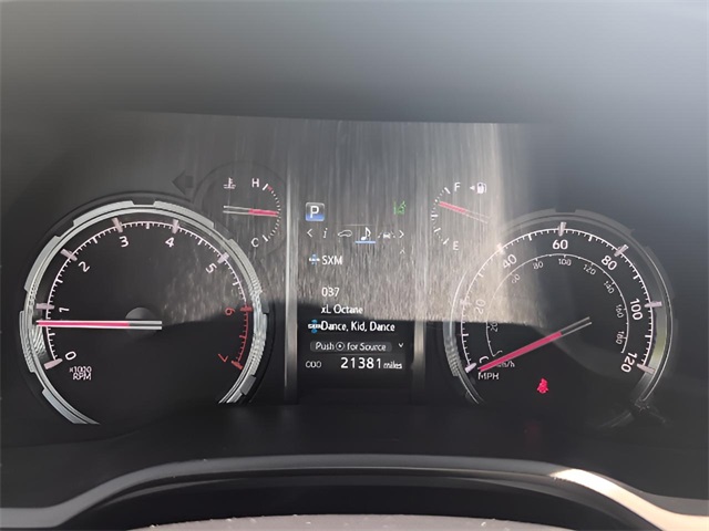 2024 Toyota 4Runner TRD Off-Road photo 14