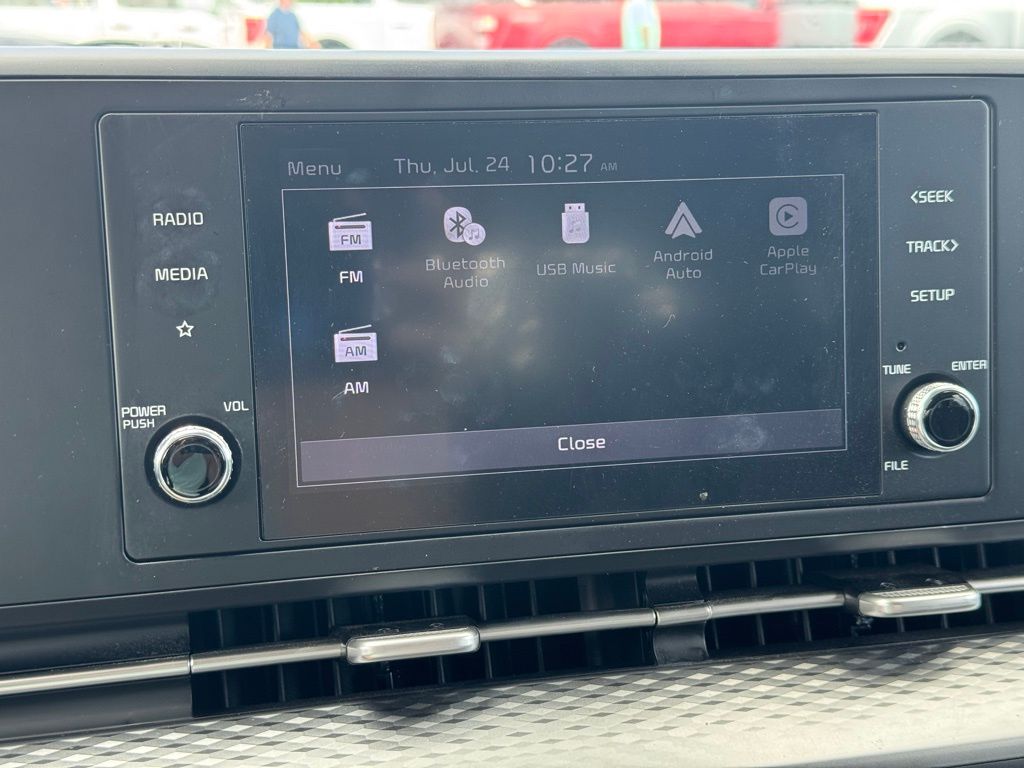2023 Kia Carnival LX photo 19