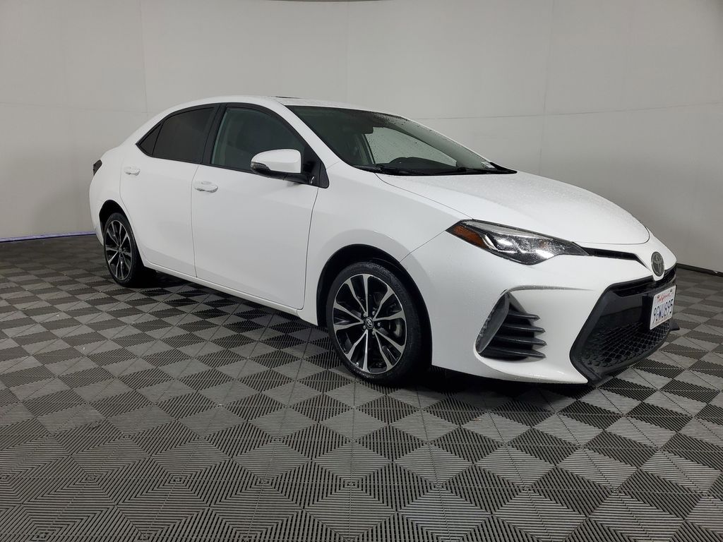 2019 Toyota Corolla SE photo 2