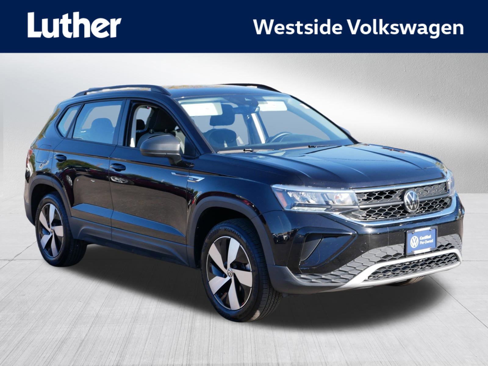 2024 Volkswagen Taos S's photo