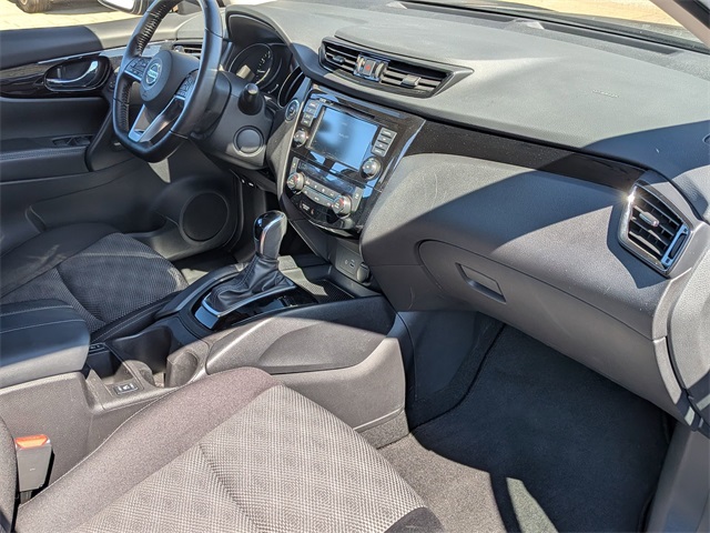 2021 Nissan Rogue Sport SV photo 19