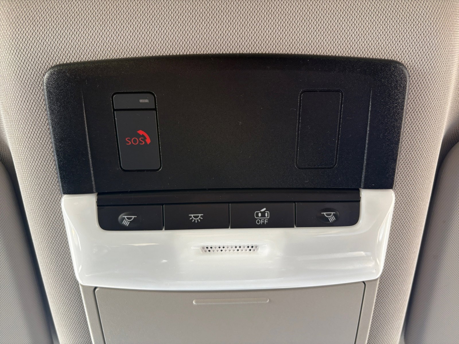 2024 Nissan Rogue SV photo 23