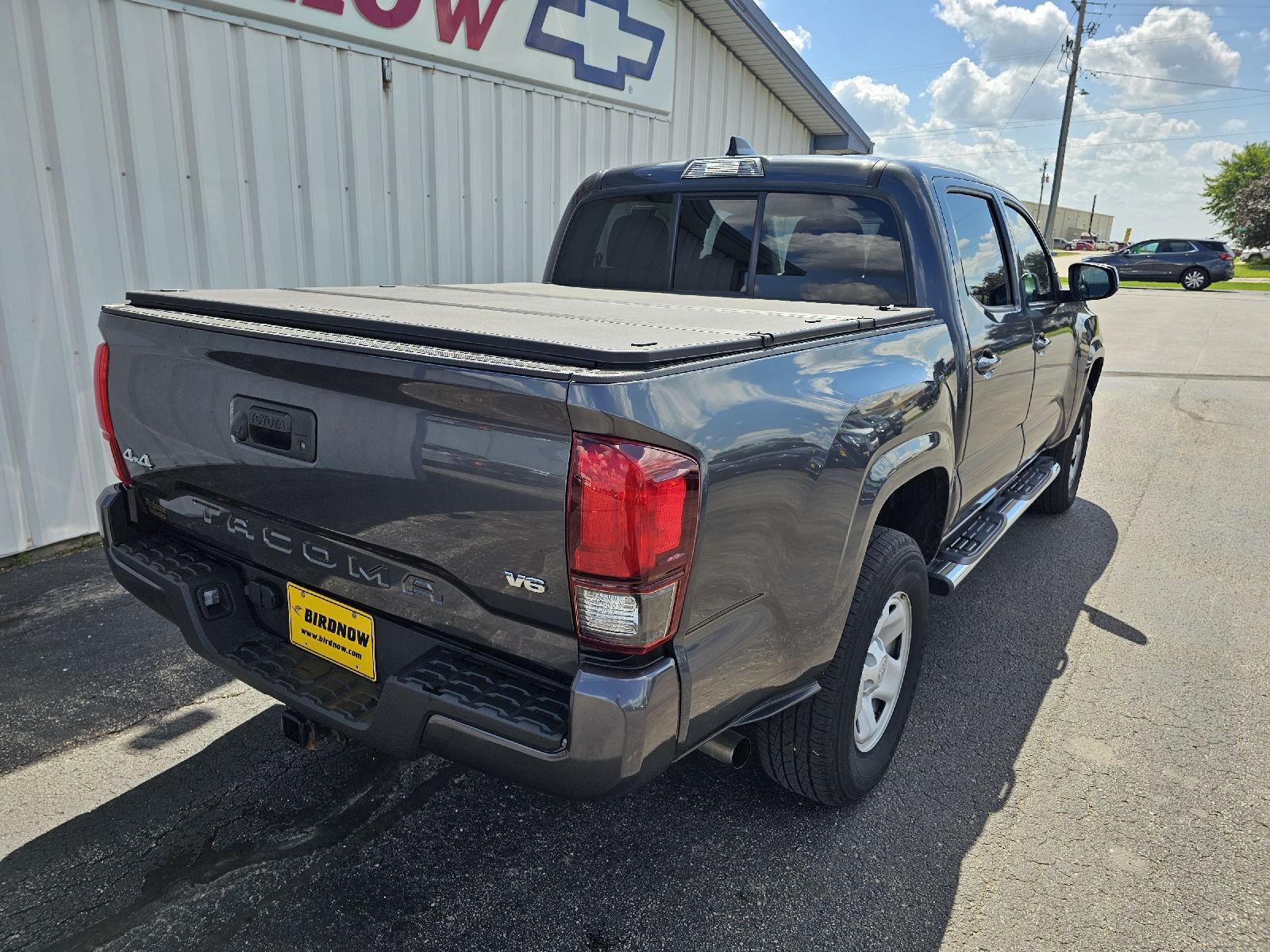 2022 Toyota Tacoma SR photo 4