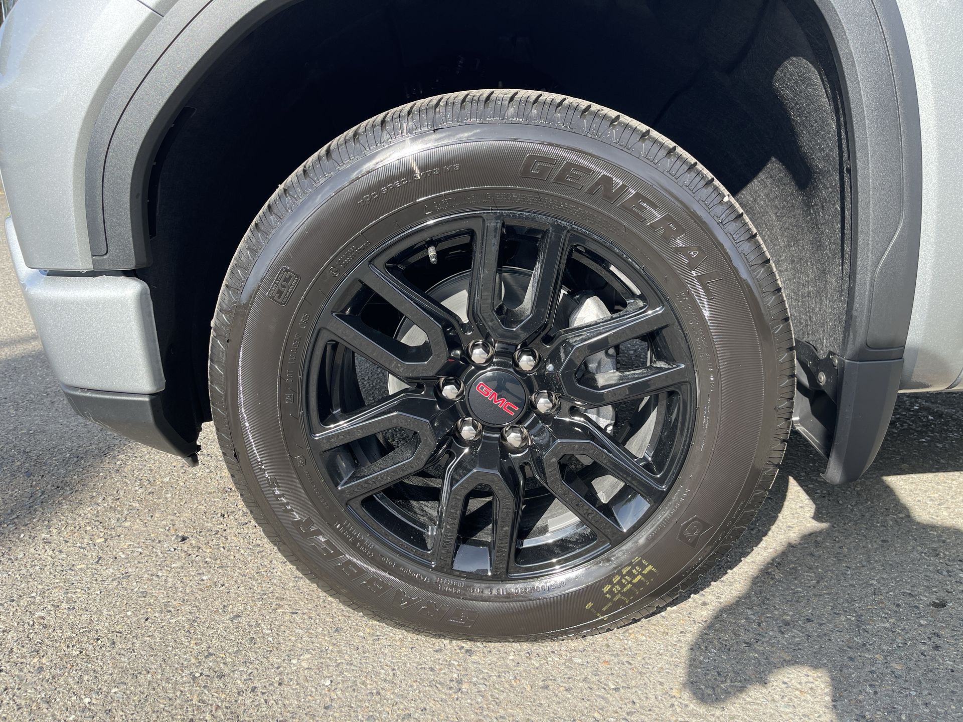 2025 Gmc Sierra photo 32