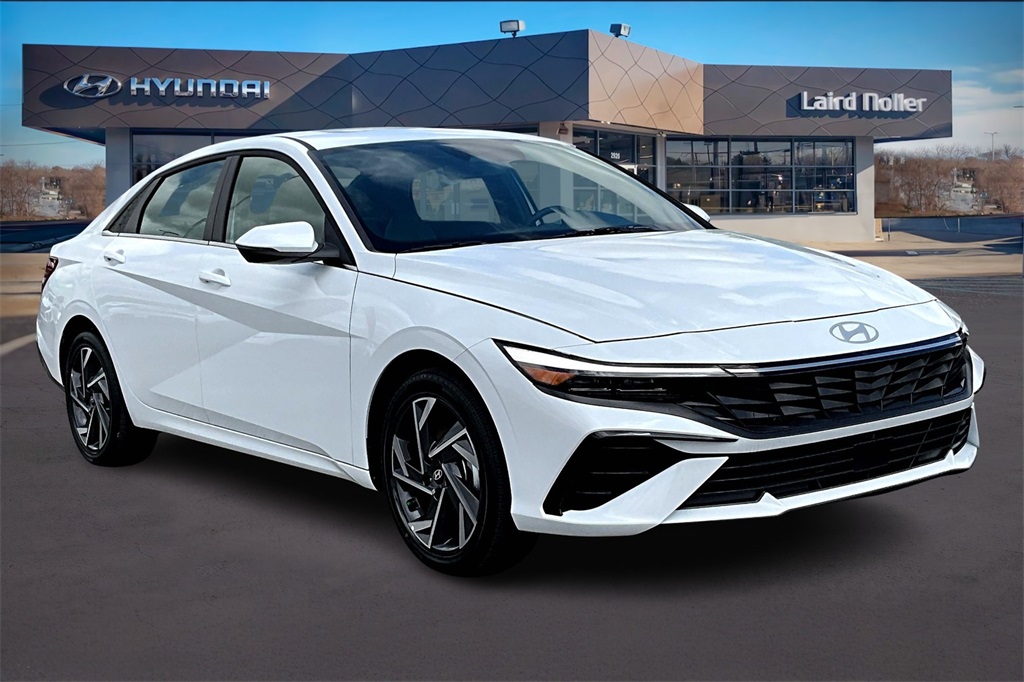 2025 Hyundai Elantra Hybrid Limited photo 2