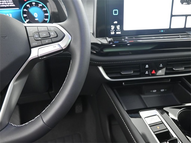 2024 Volkswagen Atlas Cross Sport SE Technology photo 2