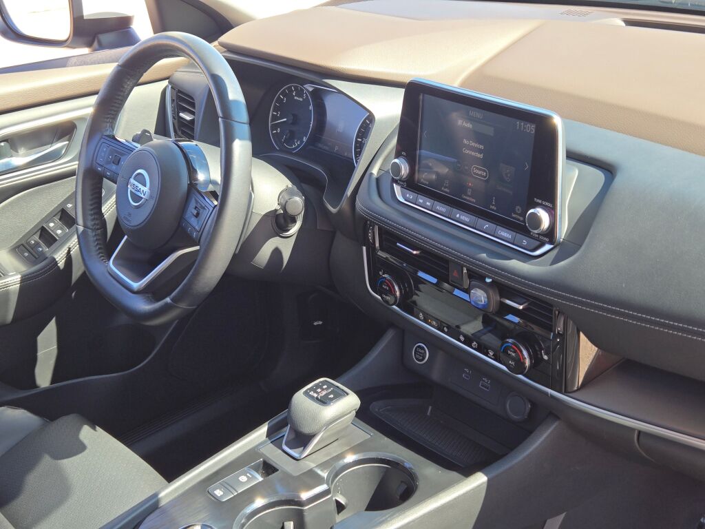 2021 Nissan Rogue SV photo 6