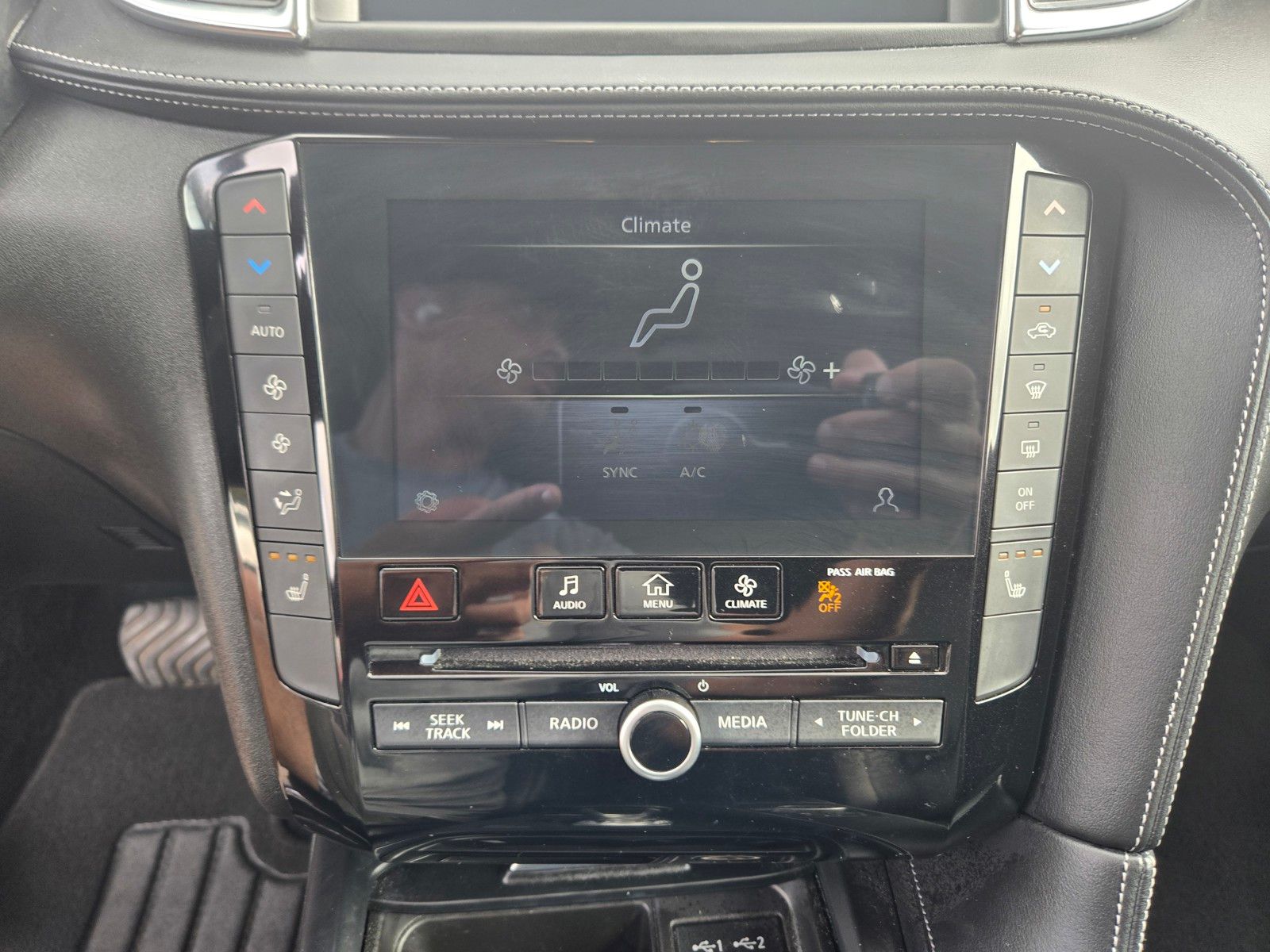 2022 Infiniti QX50 Luxe photo 17