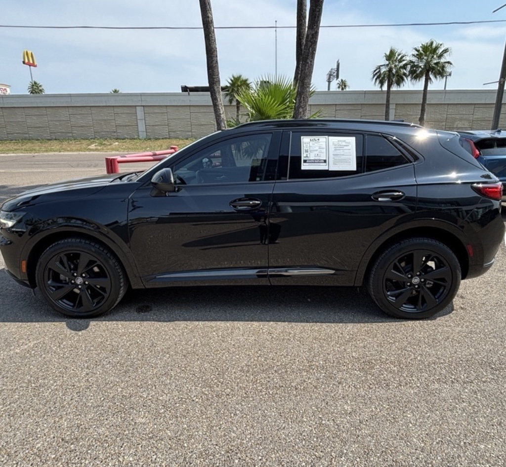 2022 Buick Envision Essence photo 3