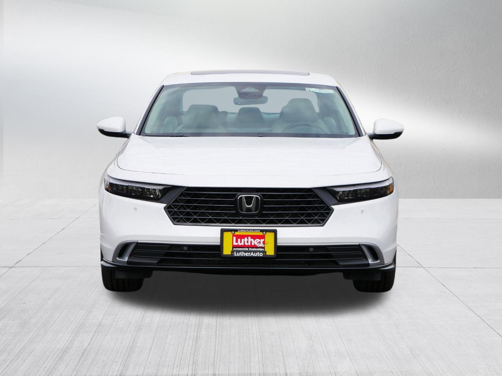 2025 Honda Accord Hybrid Touring photo 2