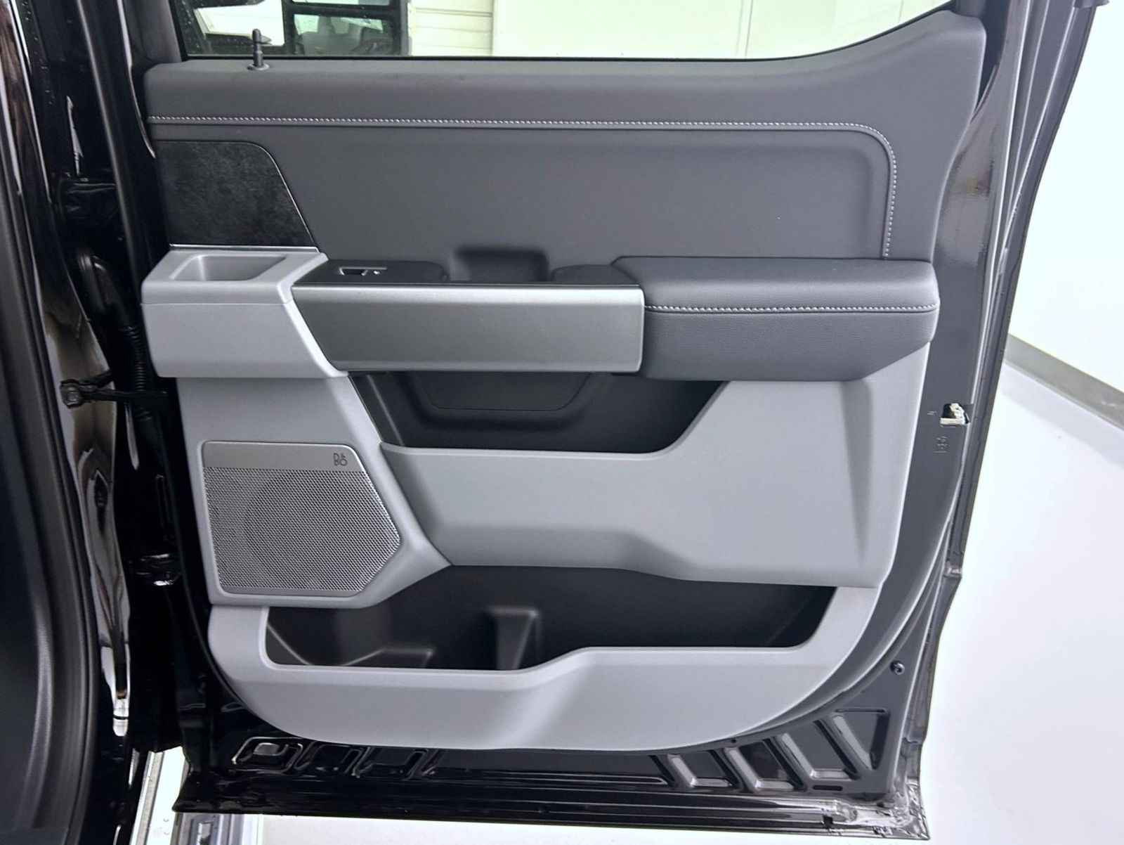 2026 Ford F-250 photo 16