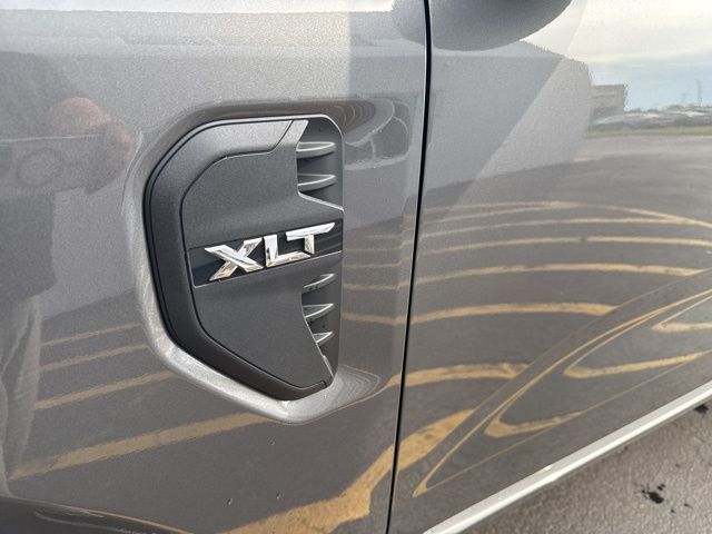 2025 Ford Ranger XLT photo 3