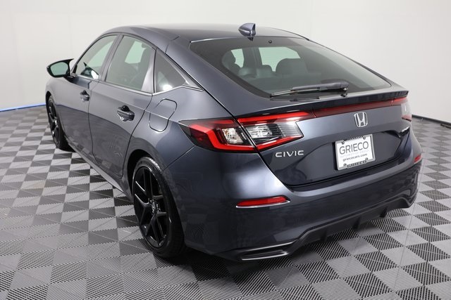 2025 Honda Civic Sport photo 4
