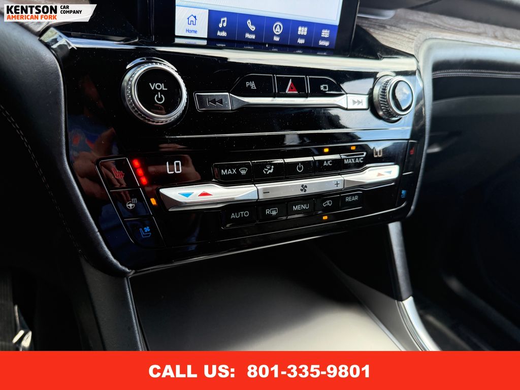 2021 Ford Explorer Platinum photo 23