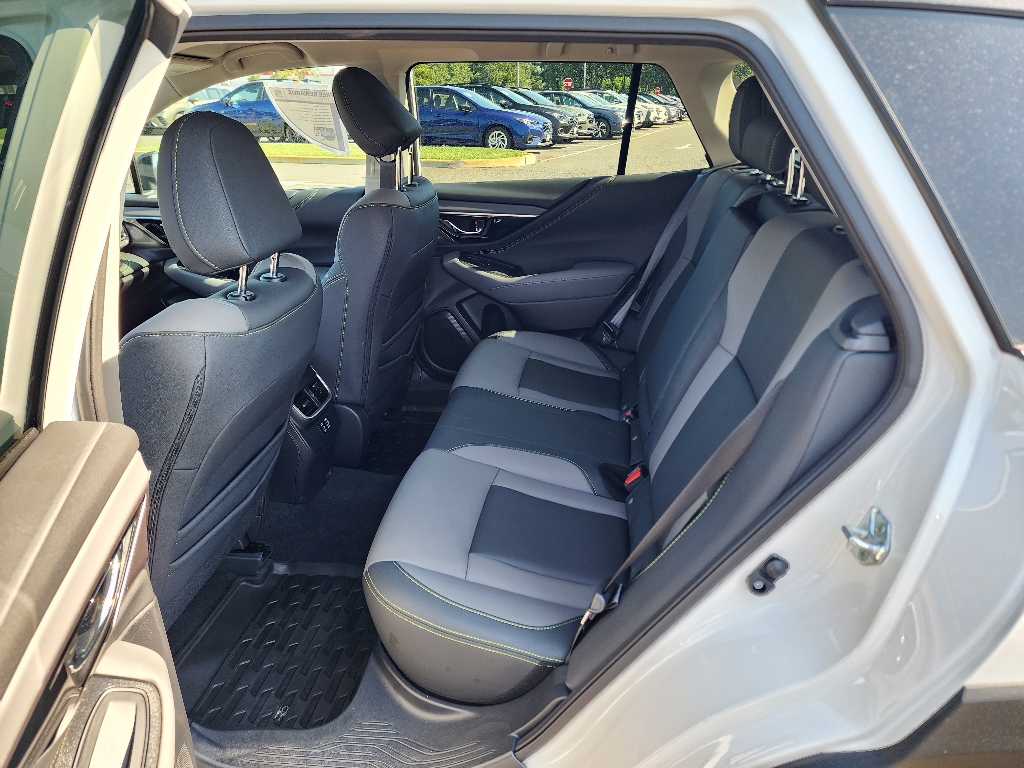 2023 Subaru Outback Onyx Edition photo 24