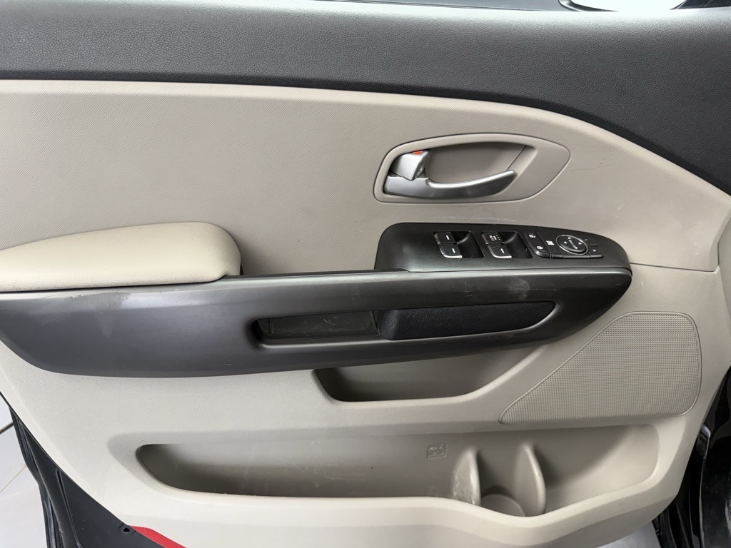 2020 Kia Sedona EX photo 20