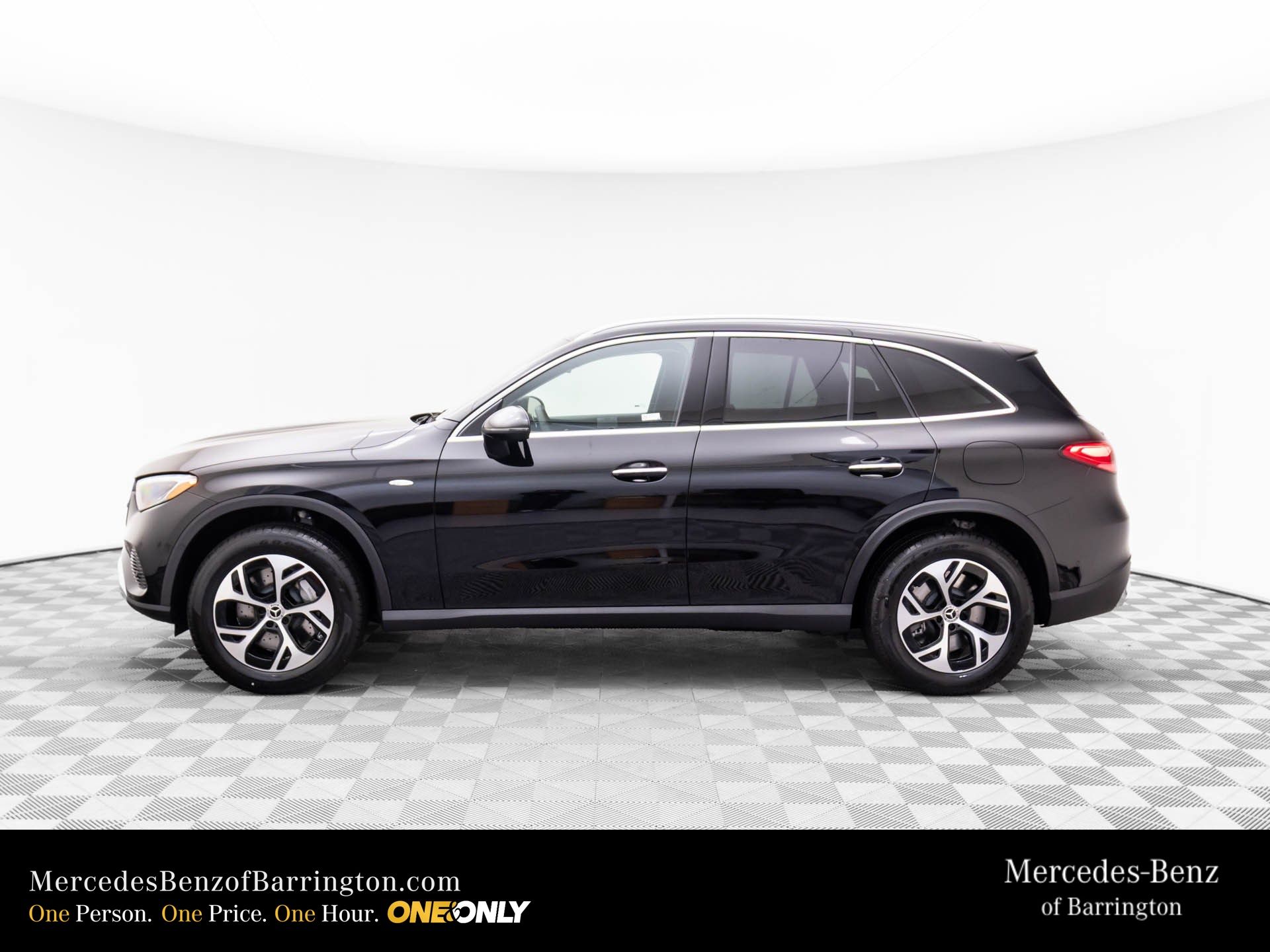 2026 Mercedes Benz GLC 350e 4MATIC photo 2