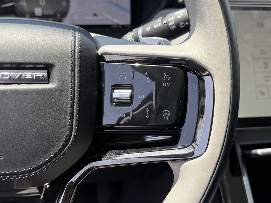 Used 2025 Black Land Rover S image 17