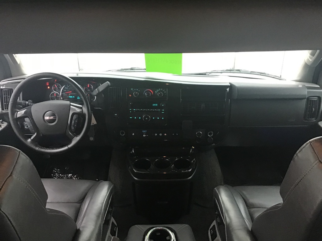 2020 Gmc Savana photo 2