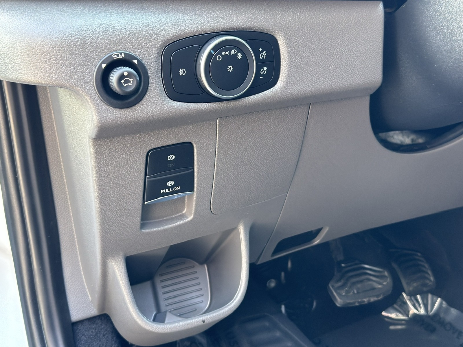 2024 Ford Transit photo 31