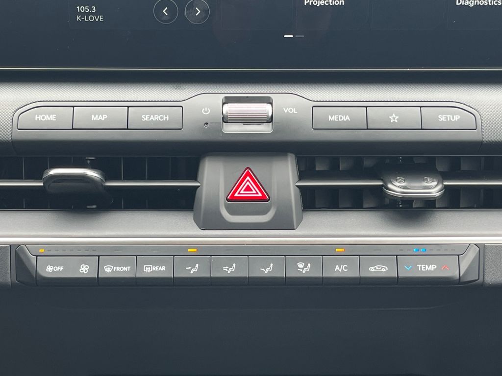 2025 Kia K4 LXS photo 24