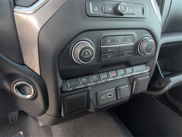 2026 Chevrolet Silverado 1500 Custom photo 7