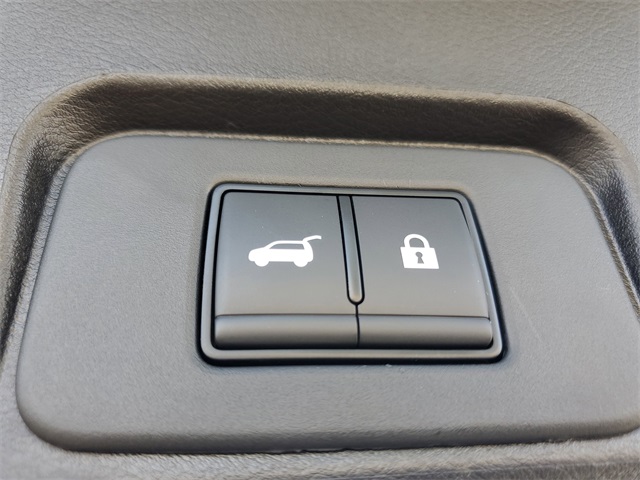 2025 Nissan Rogue SV photo 4