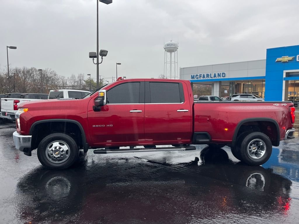 2022 Chevrolet Silverado 3500HD LTZ photo 2