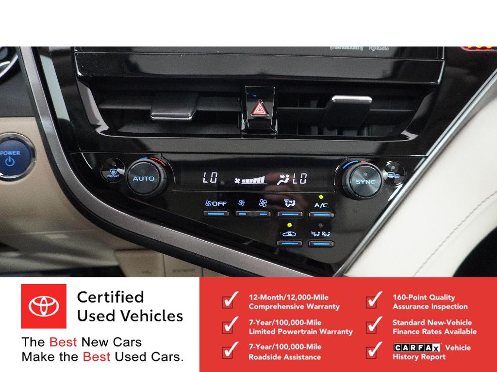 2024 Toyota Camry Hybrid XLE photo 14