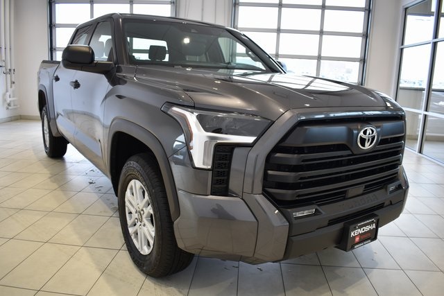 2025 Toyota Tundra SR5's photo