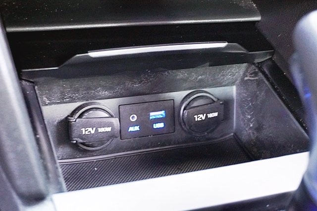 Used 2018 Gray Hyundai SE image 22