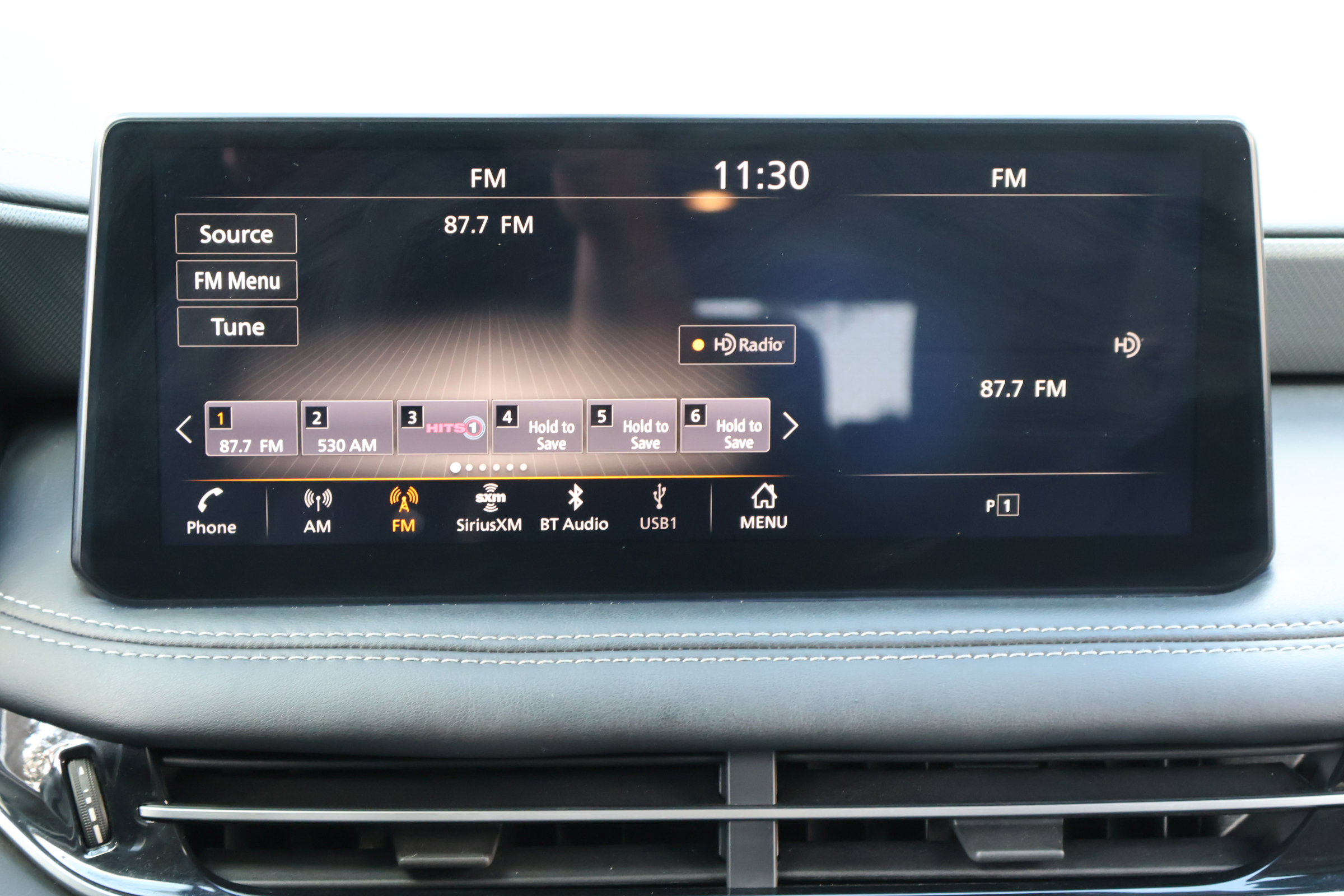 2022 Infiniti QX60 Luxe photo 3