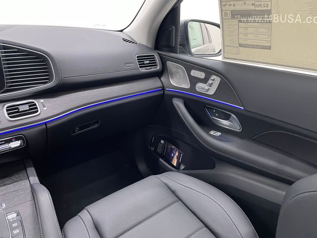 2026 Mercedes Benz GLS 450 4MATIC photo 40