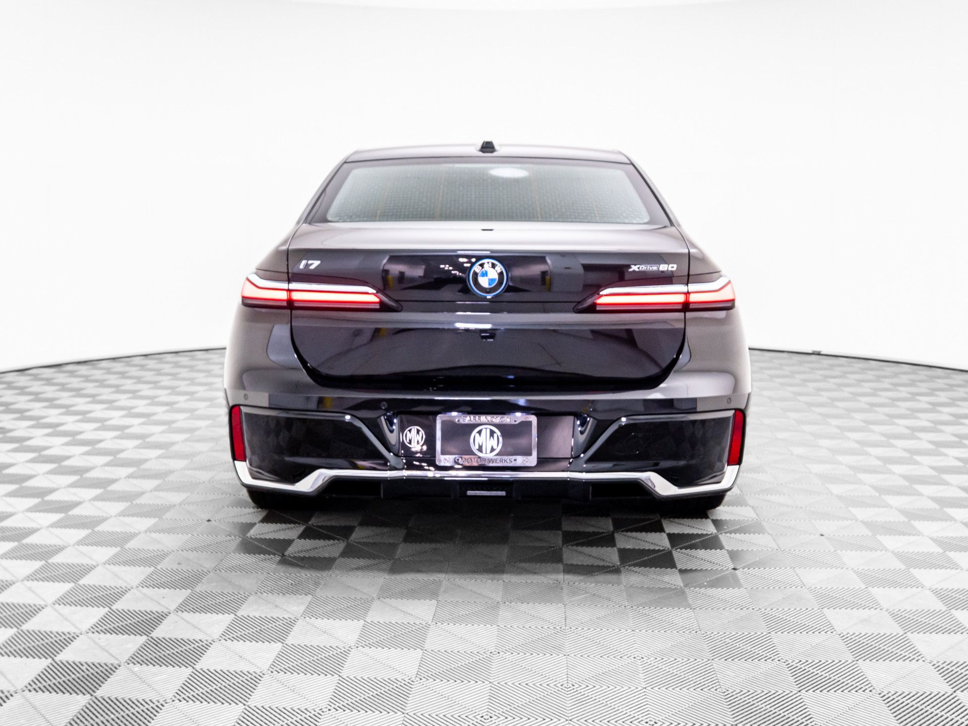 New 2025 Black Sapphire Metallic BMW xDrive60 image 5