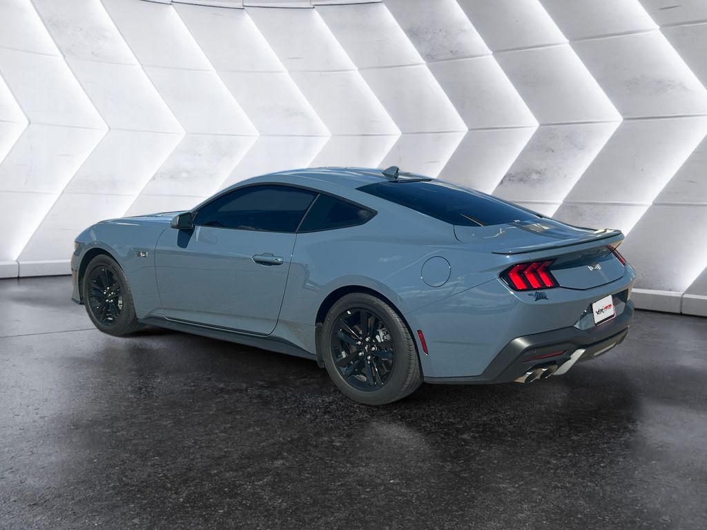 2025 Ford Mustang GT photo 6