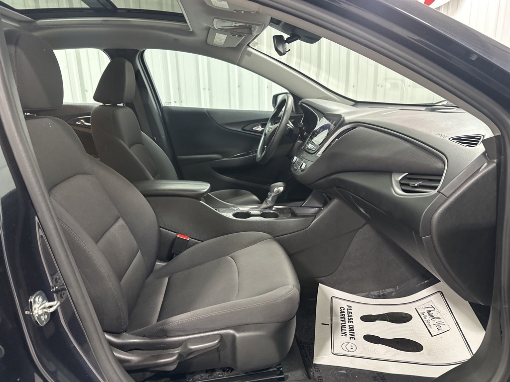 2023 Chevrolet Malibu 1LT photo 23