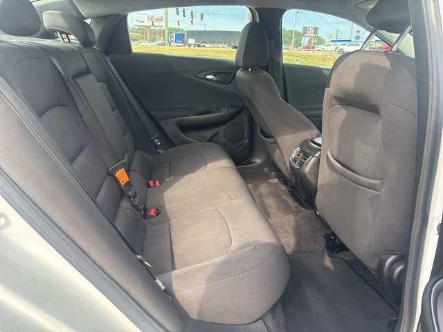 2018 Chevrolet Malibu 1LT photo 11