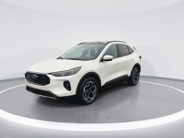 2026 Ford Escape Platinum photo 4