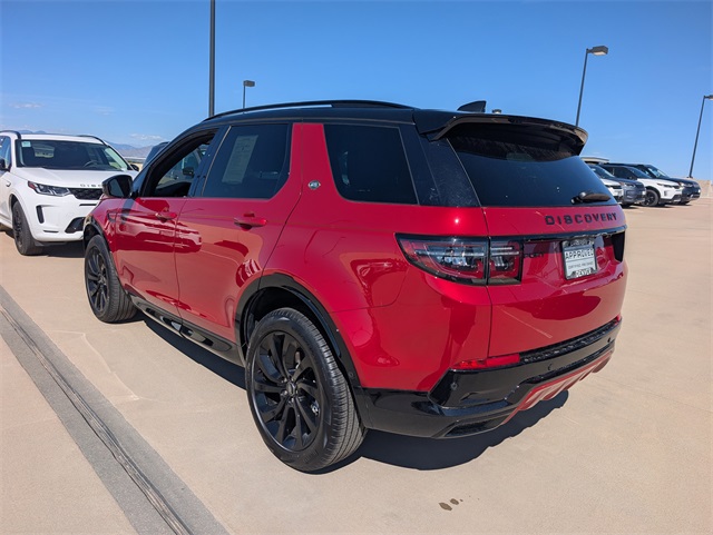 2024 Land Rover Discovery Sport SE photo 5