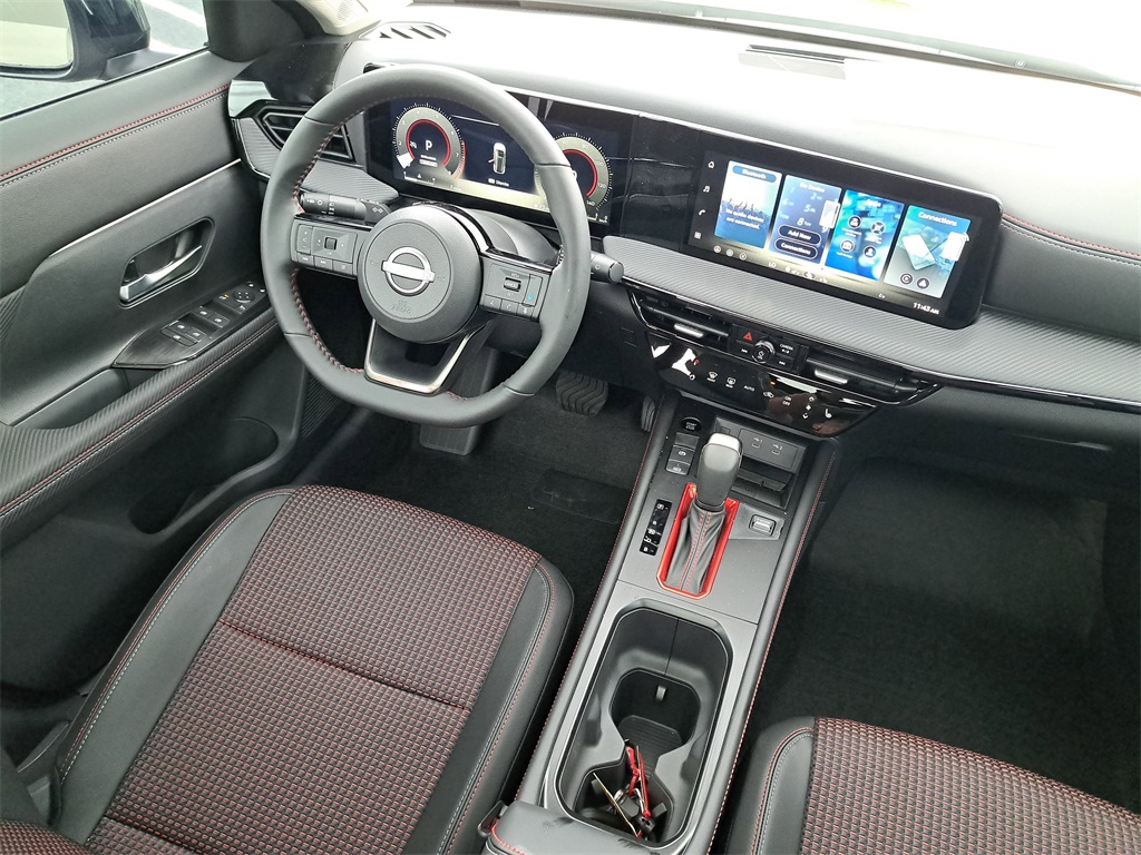 2026 Nissan Kicks SR photo 13