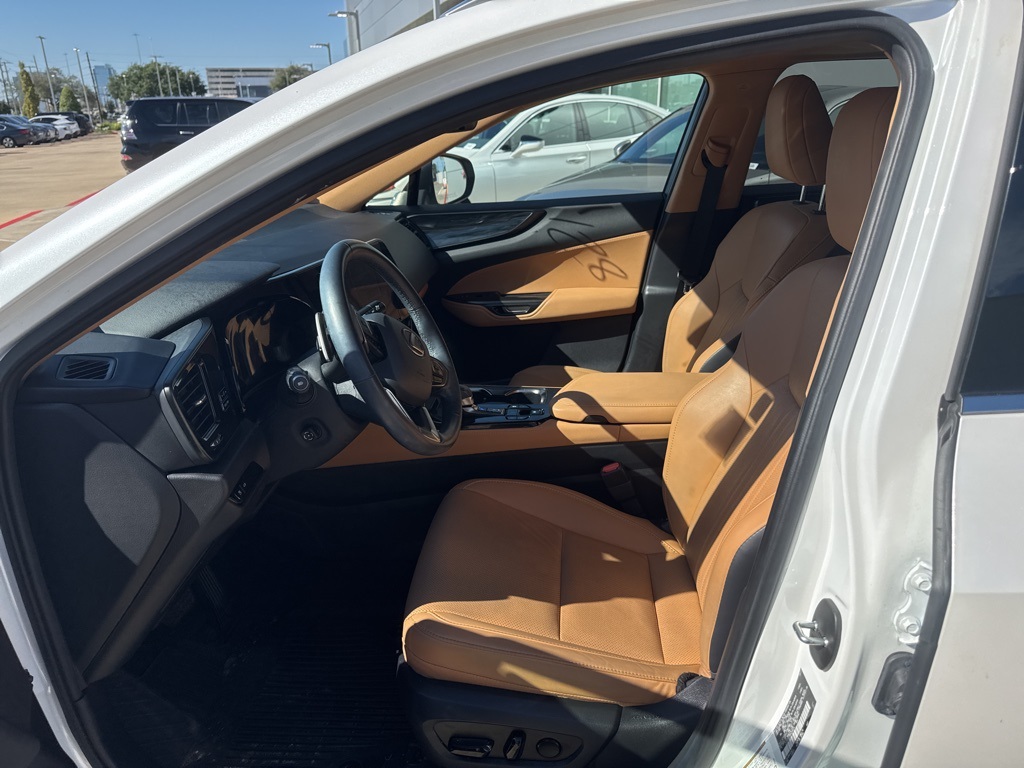 2024 Lexus NX 350 Premium photo 2